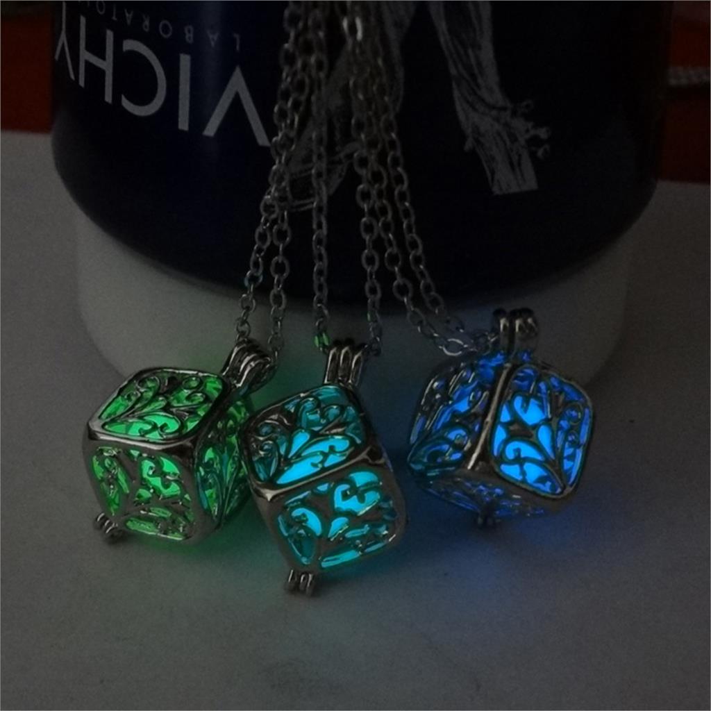 TREE OF LIFE LUMINOUS NECKLACE