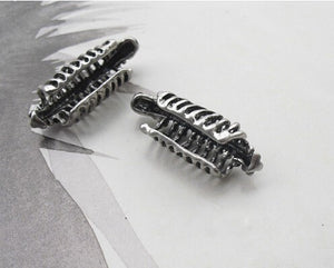 STYLISH SKULL SPINE EARRINGS ( NO PIERCED EARS )