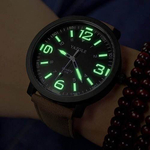 FASHIONABLE LUMINOUS GLOW IN THE DARK WATCH