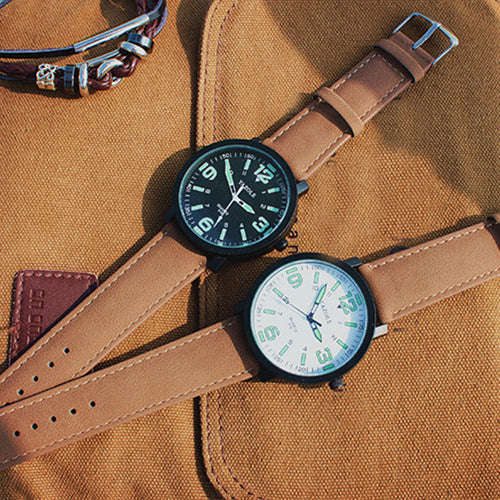 FASHIONABLE LUMINOUS GLOW IN THE DARK WATCH