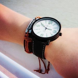 FASHIONABLE LUMINOUS GLOW IN THE DARK WATCH