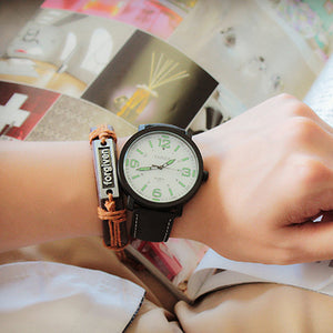 FASHIONABLE LUMINOUS GLOW IN THE DARK WATCH