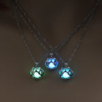 LUMINOUS PAW PRINT NECKLACE