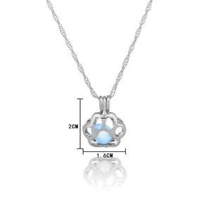 LUMINOUS PAW PRINT NECKLACE
