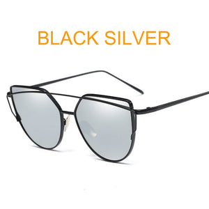 VINTAGE CAT EYE SUNGLASSES