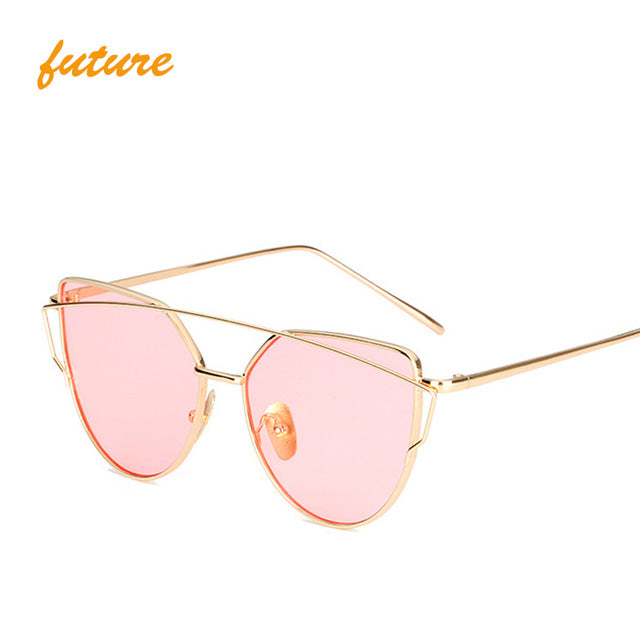 VINTAGE CAT EYE SUNGLASSES