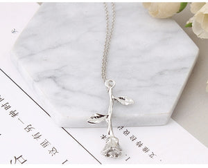 STUNNING ROSE NECKLACES OF ULTRA BEUATY