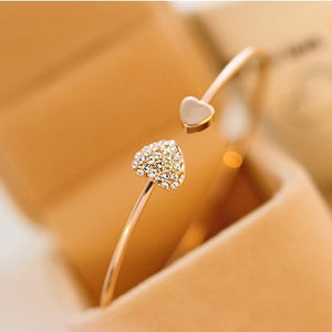 GOLD HEART AND ARROW ADJUSTABLE BRACELET
