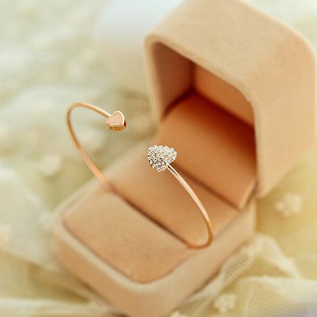 GOLD HEART AND ARROW ADJUSTABLE BRACELET