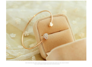GOLD HEART AND ARROW ADJUSTABLE BRACELET