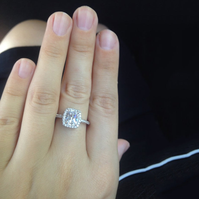 ULTRA BEAUTY RHINESTONE PLATED SILVER RING