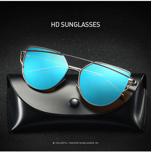VINTAGE CAT EYE SUNGLASSES