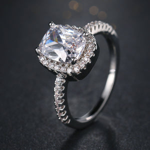 ULTRA BEAUTY RHINESTONE PLATED SILVER RING