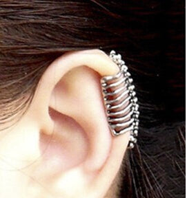 STYLISH SKULL SPINE EARRINGS ( NO PIERCED EARS )