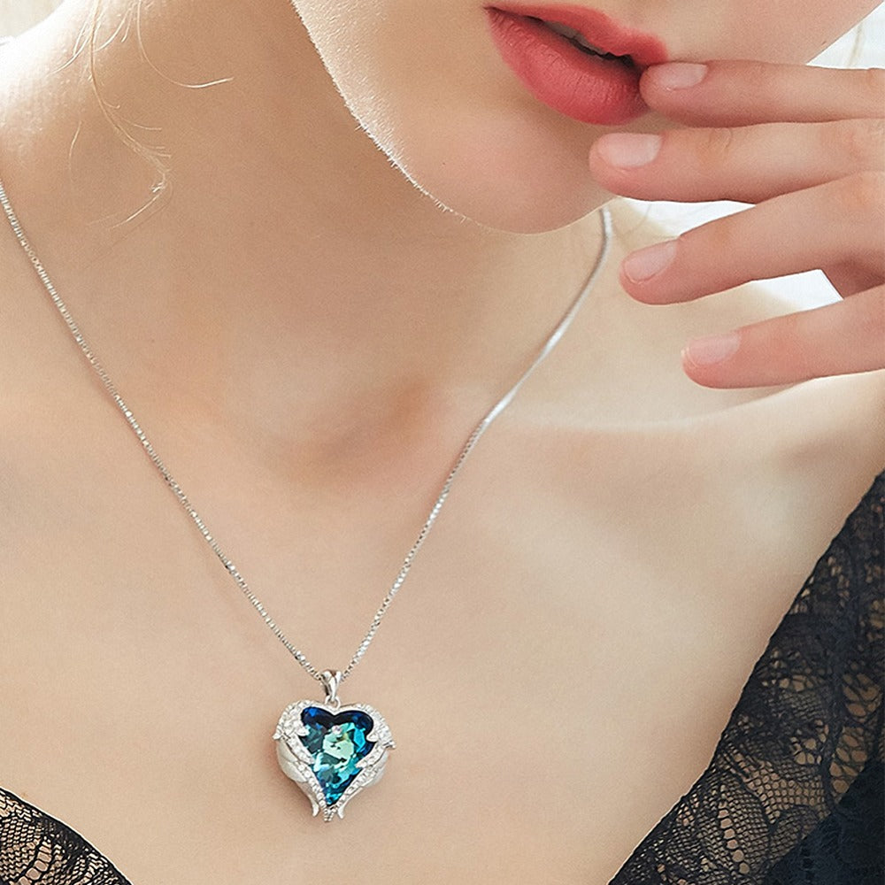 MERMAID'S ENCHANTING CRYSTAL HEART NECKLACE