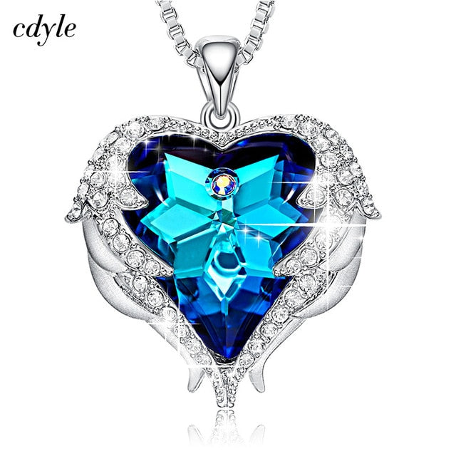 MERMAID'S ENCHANTING CRYSTAL HEART NECKLACE